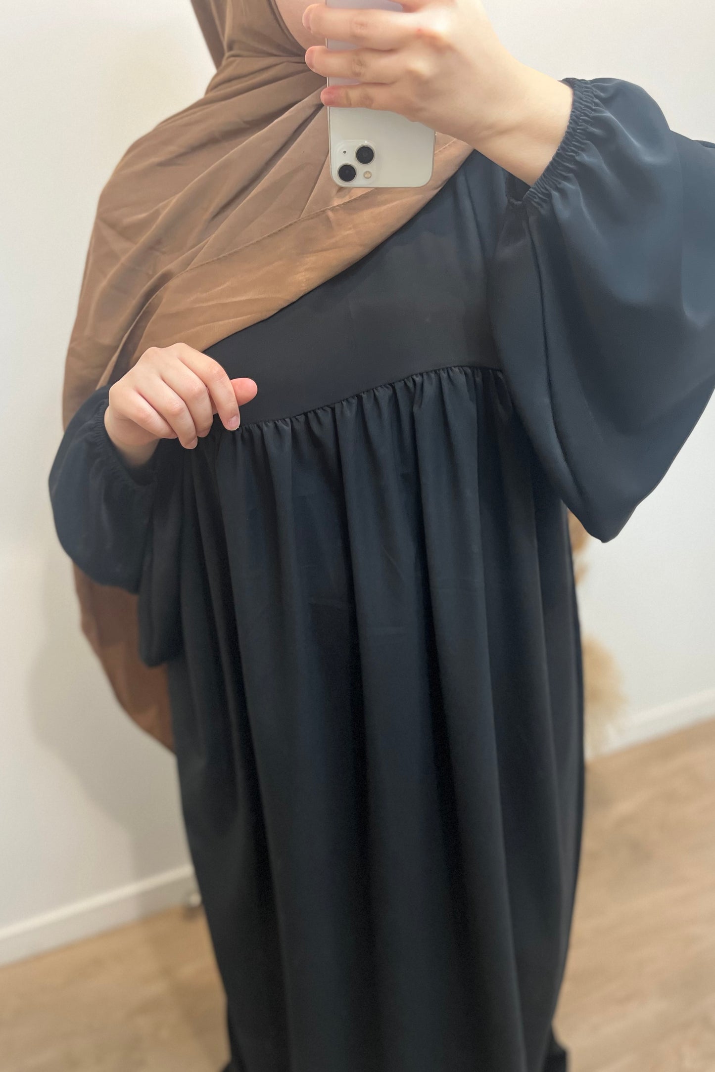 Abaya Jennah en Soie de Médine Noir