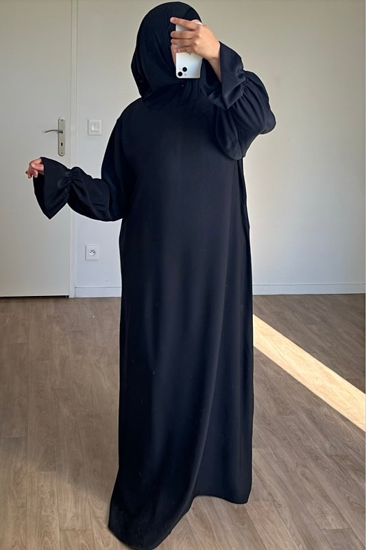 Abaya manches tulipes en Soie de médine noir