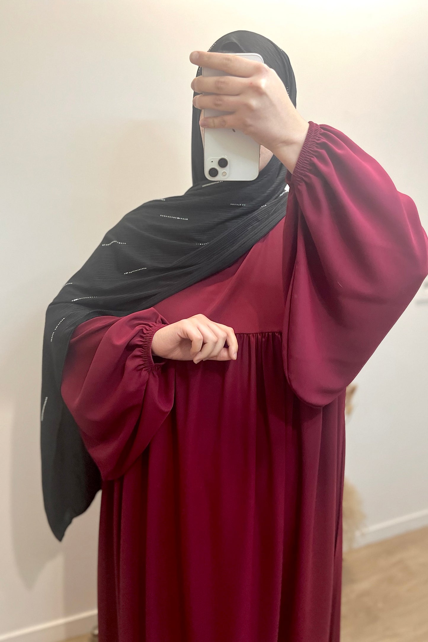 Abaya Jennah en Soie de Médine Bordeaux
