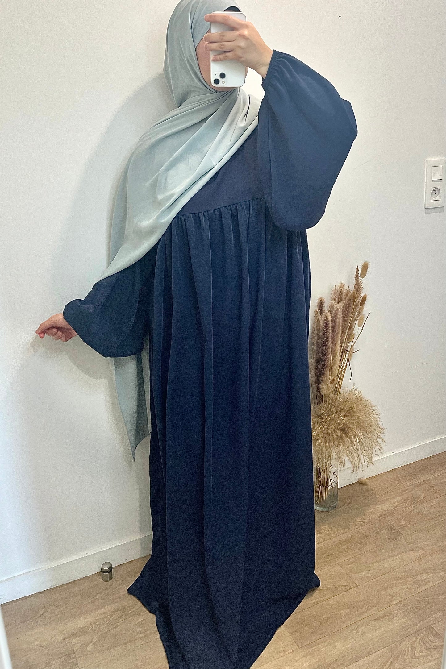 Abaya Jennah en Soie de Médine Bleu marine