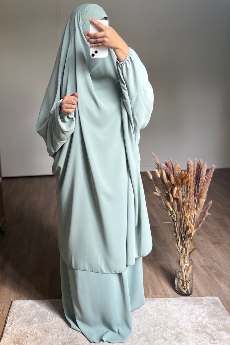 JILBAB EN SOIE DE MEDINE VERT MENTHE