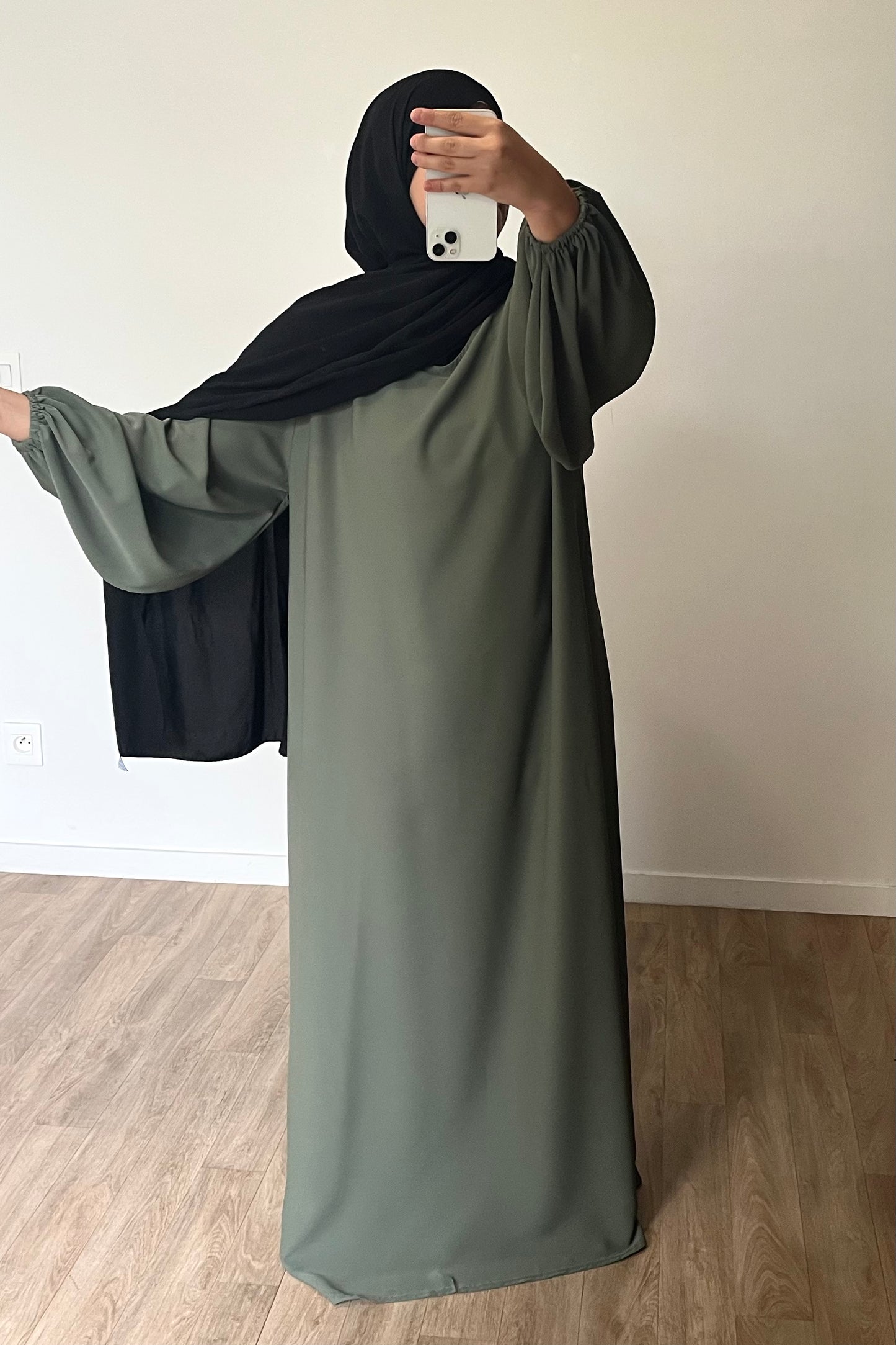 Abaya manches bouffantes en Soie de Médine VERT