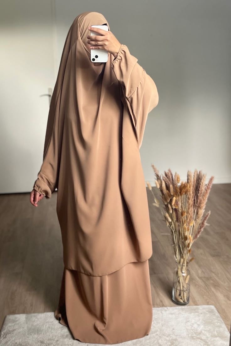JILBAB EN SOIE DE MEDINE CAMEL