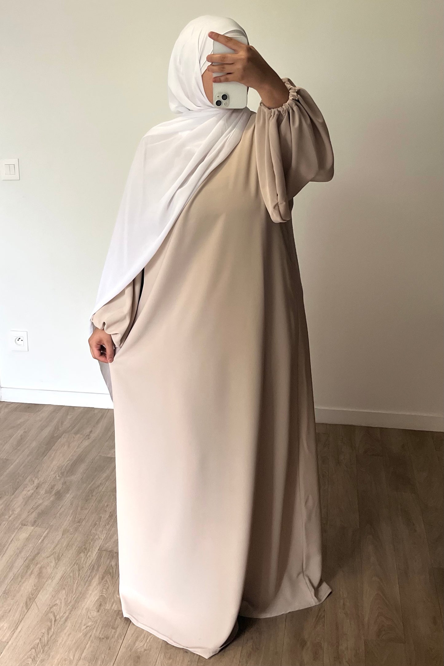 Abaya manches bouffantes en Soie de Médine BEIGE
