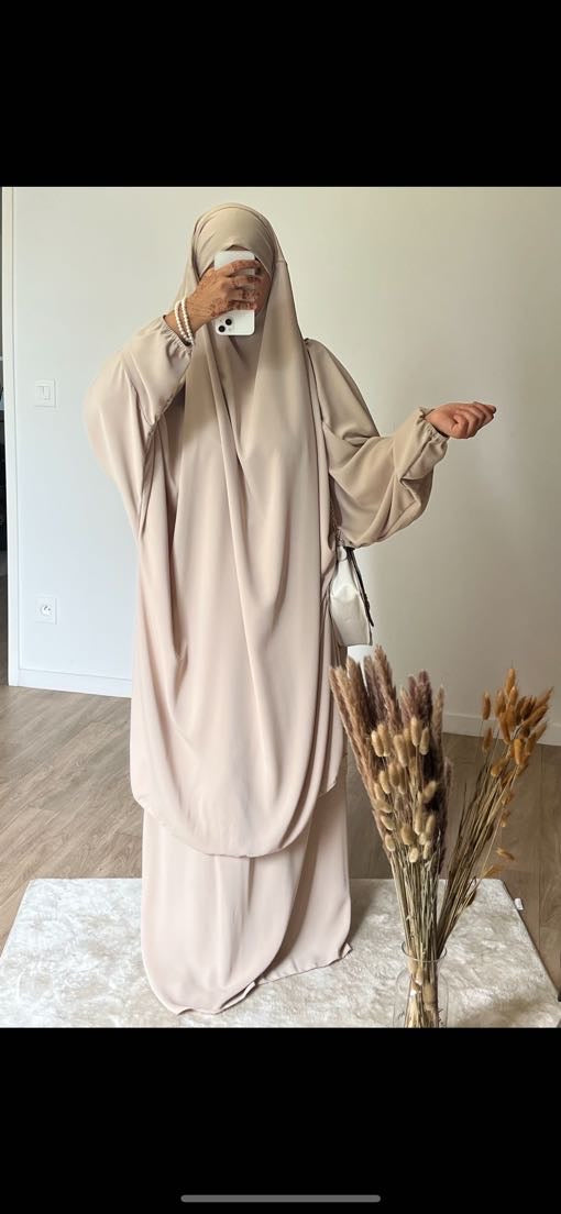 JILBAB EN SOIE DE MEDINE BEIGE