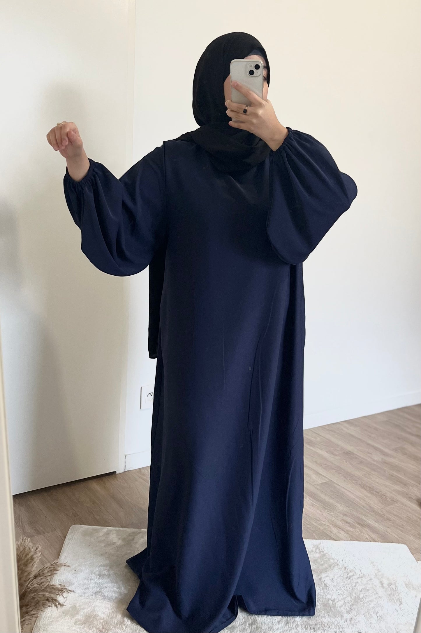 Abaya manches bouffantes en Soie de Médine BLEU MARINE