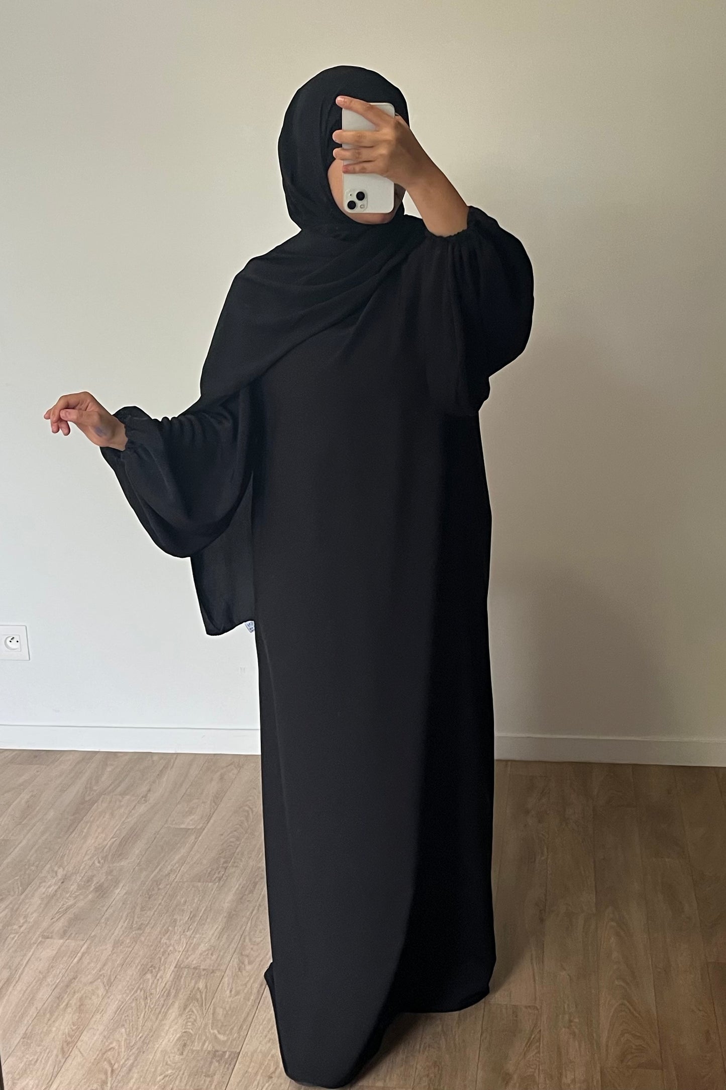 Abaya manches bouffantes en Soie de Médine NOIR