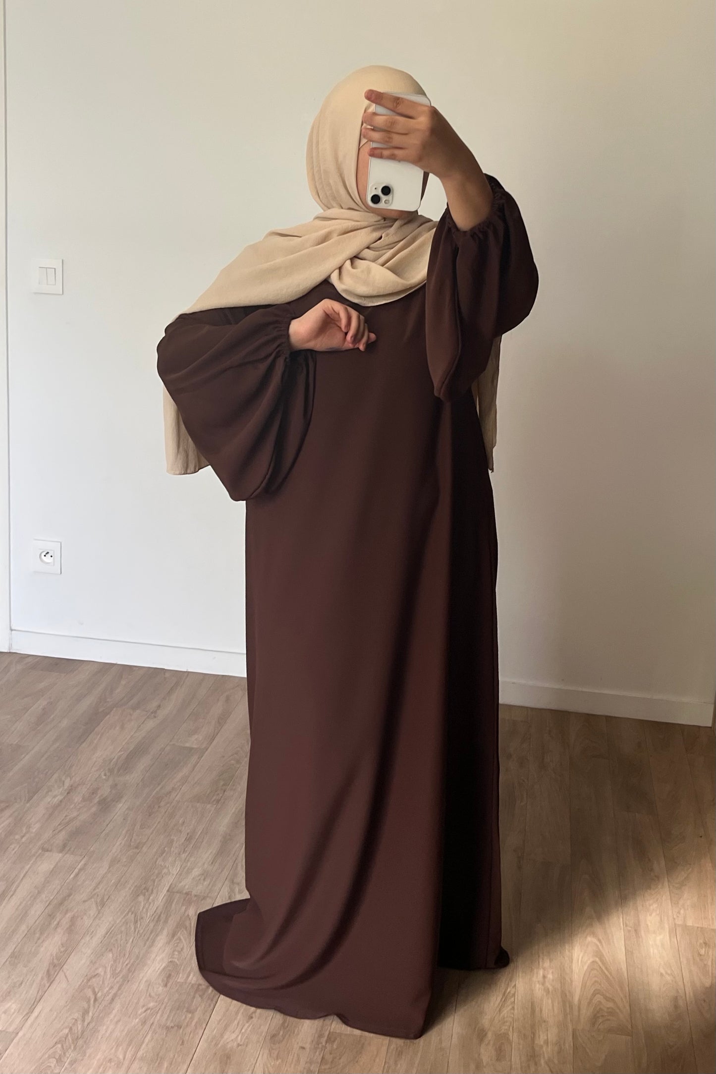 Abaya manches bouffantes en Soie de Médine MARRON
