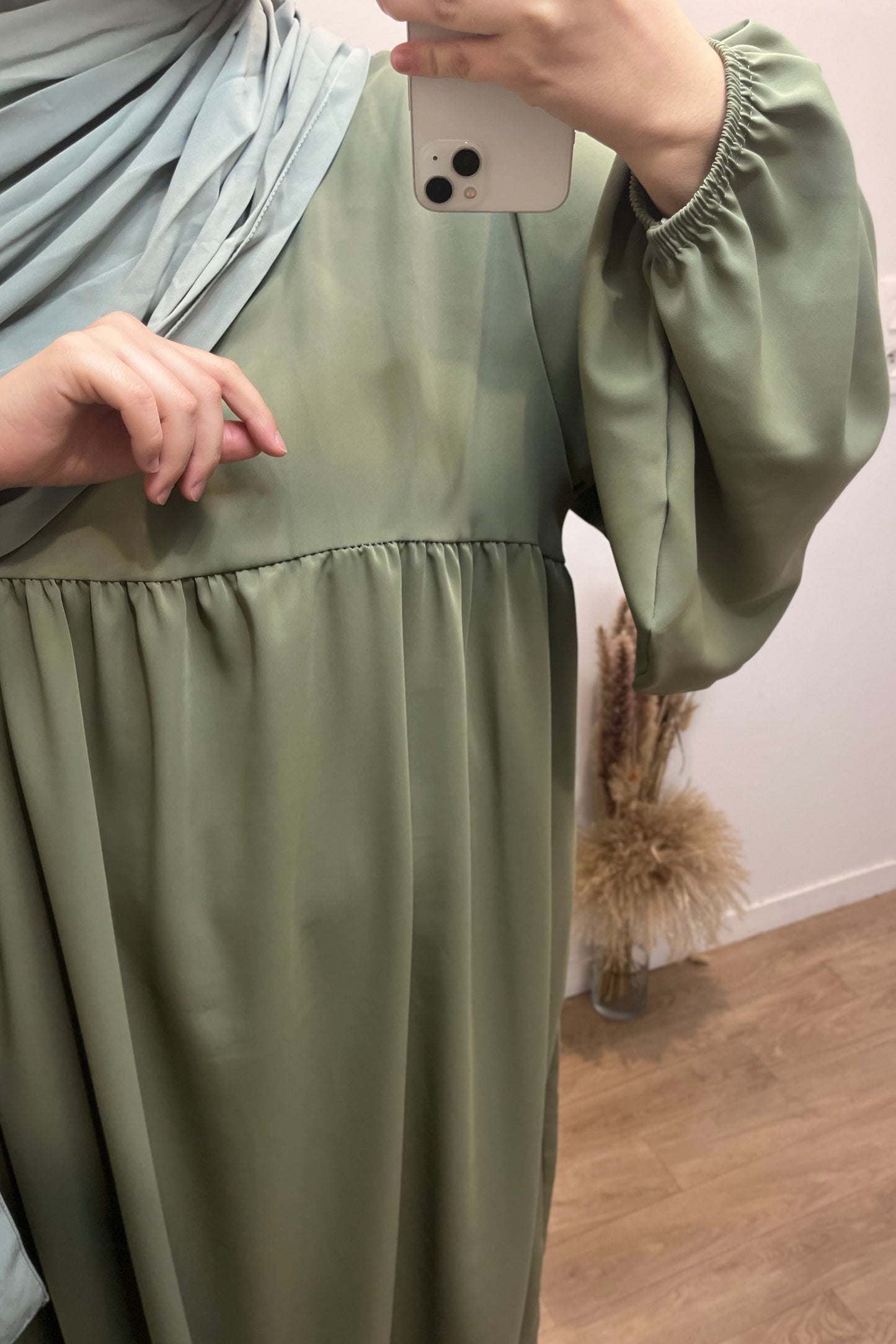 Abaya Jennah en Soie de Médine Olive