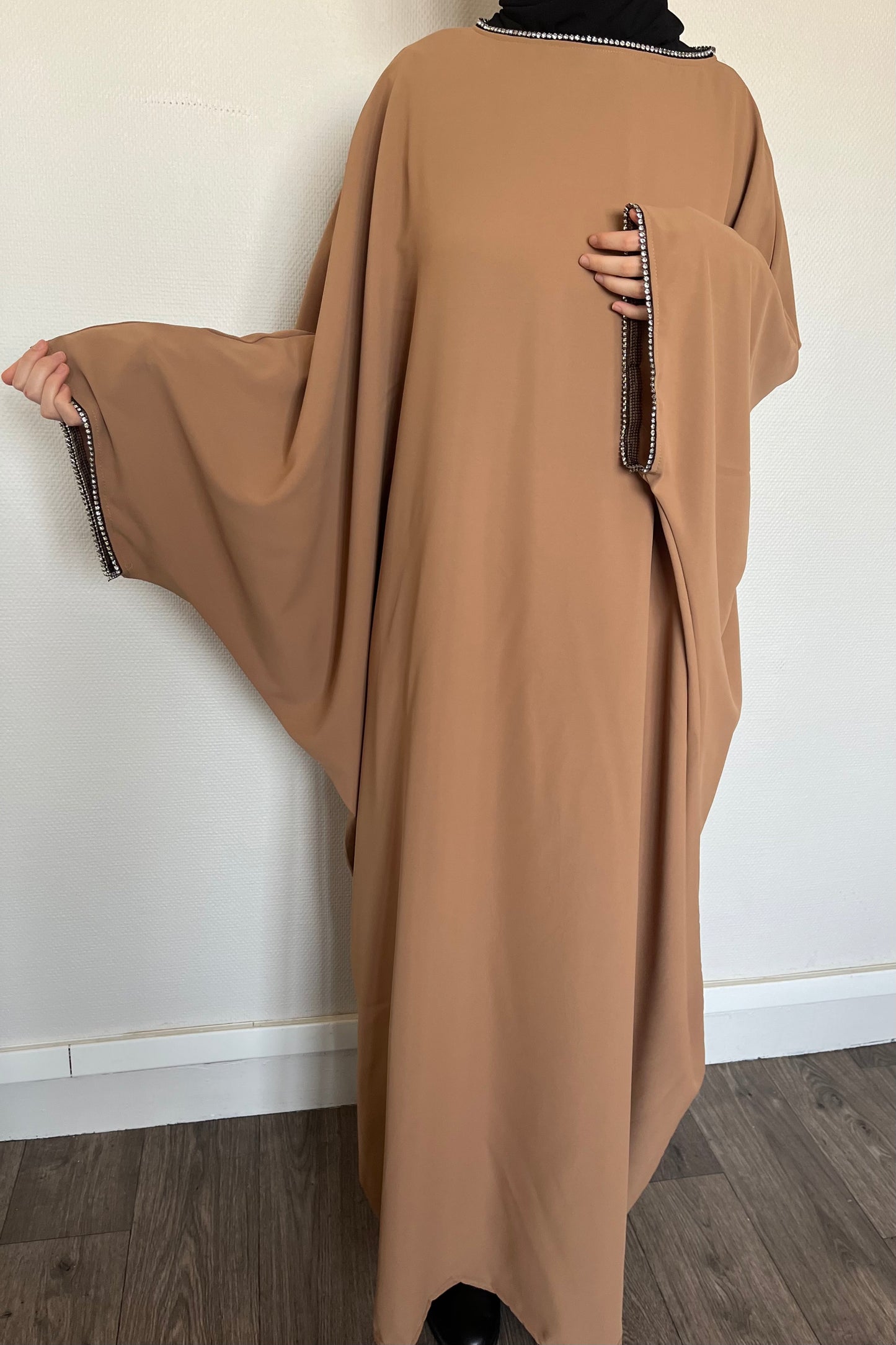 Abaya Camélia