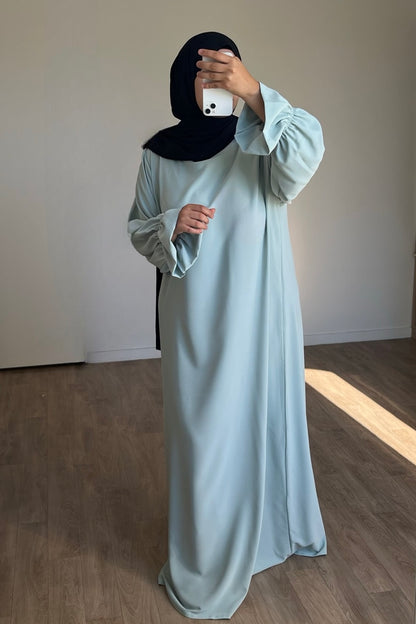 Abaya manches tulipes en Soie de médine vert menthe